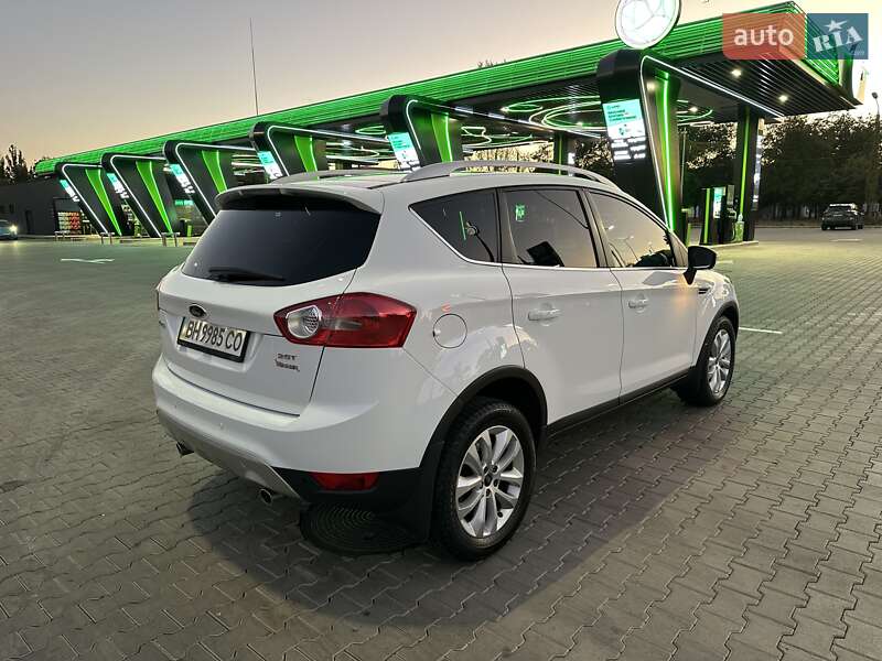 Внедорожник / Кроссовер Ford Kuga 2010 в Одессе