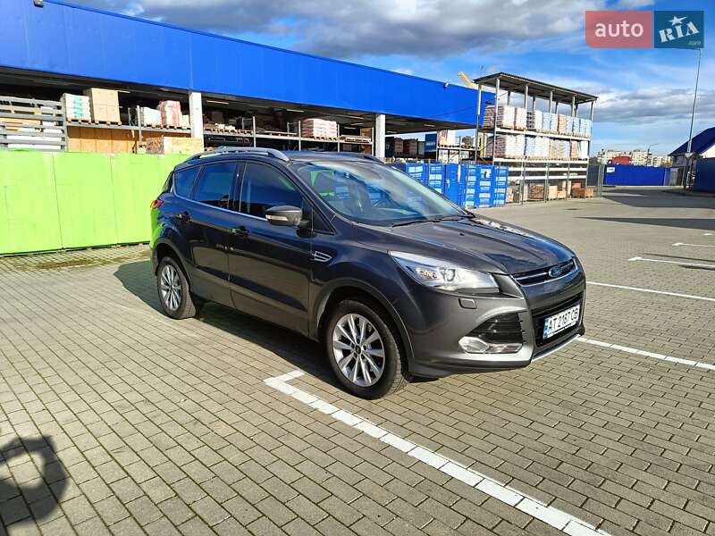 Внедорожник / Кроссовер Ford Kuga 2016 в Калуше