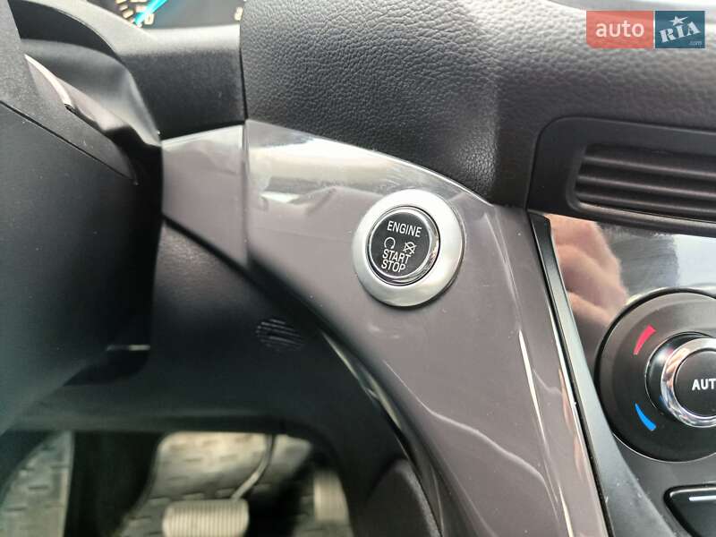 Внедорожник / Кроссовер Ford Kuga 2016 в Калуше