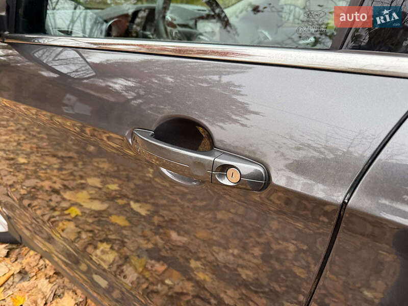 Внедорожник / Кроссовер Ford Kuga 2019 в Киеве фото 9 Внедорожник / Кроссовер Ford Kuga 2019 в Киеве