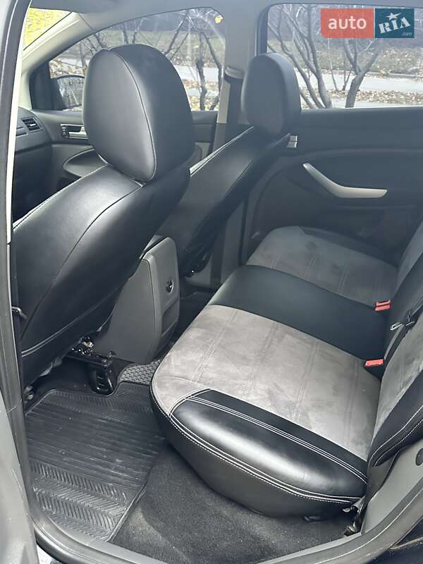 Позашляховик / Кросовер Ford Kuga 2011 в Києві фото 10 Позашляховик / Кросовер Ford Kuga 2011 в Києві