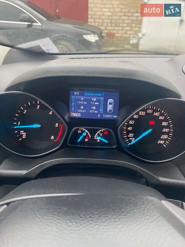 Позашляховик / Кросовер Ford Kuga 2015 в Южноукраїнську