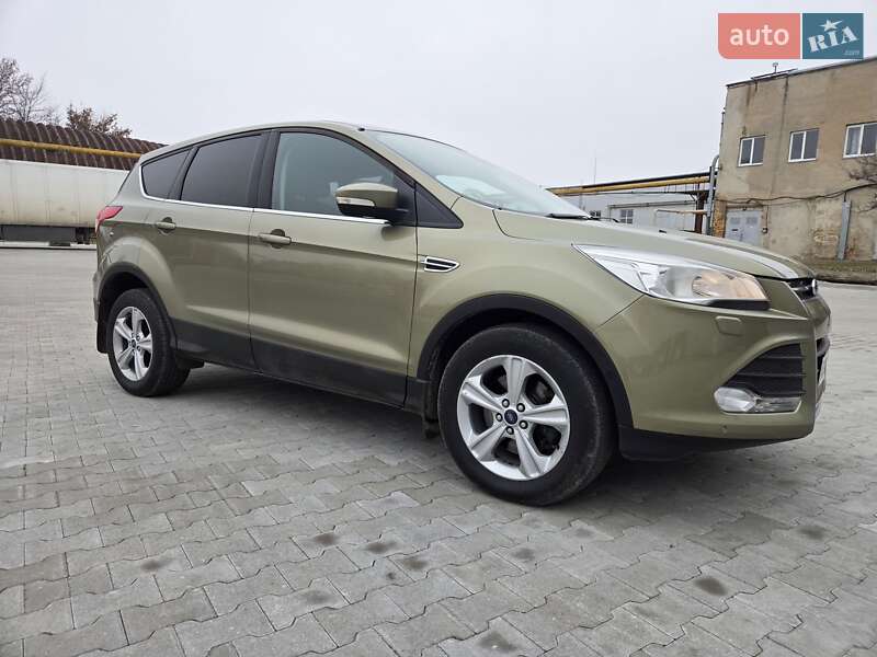 Внедорожник / Кроссовер Ford Kuga 2013 в Луцке