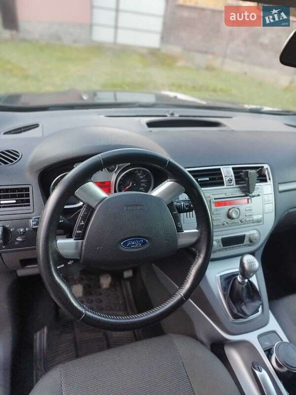 Внедорожник / Кроссовер Ford Kuga 2012 в Самборе