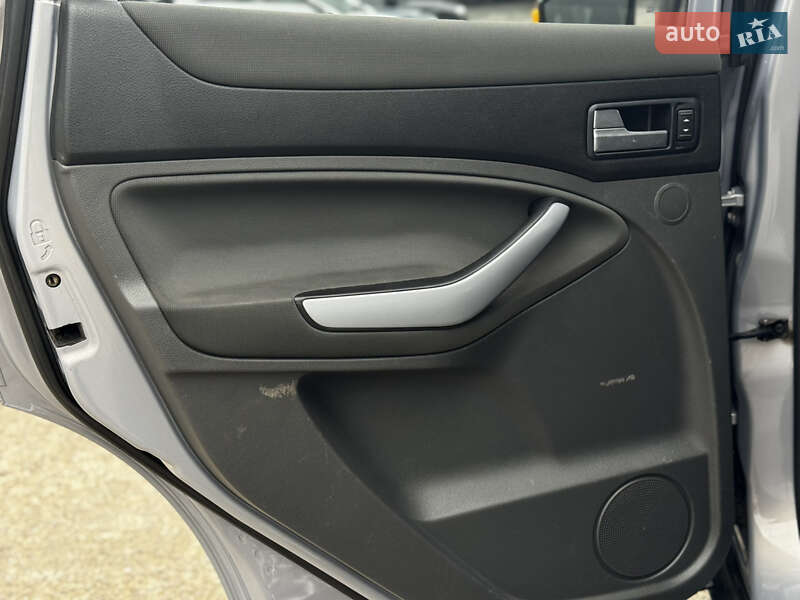 Внедорожник / Кроссовер Ford Kuga 2011 в Житомире