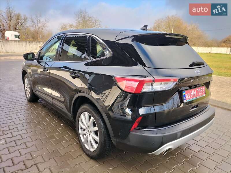 Позашляховик / Кросовер Ford Kuga 2020 в Дунаївцях