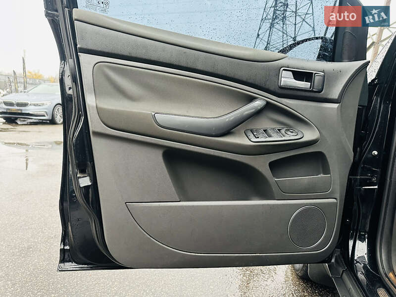 Позашляховик / Кросовер Ford Kuga 2010 в Харкові