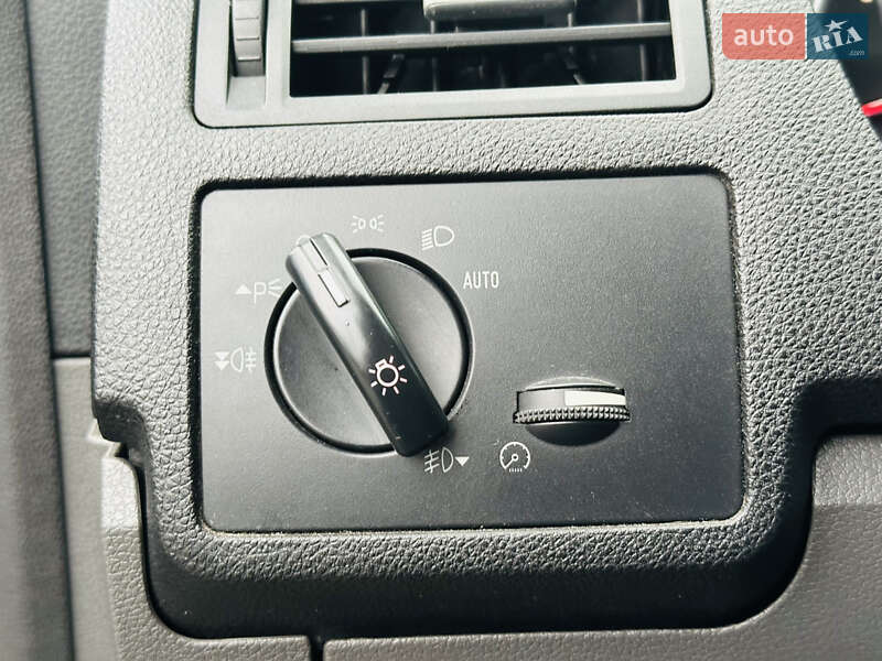 Позашляховик / Кросовер Ford Kuga 2010 в Харкові