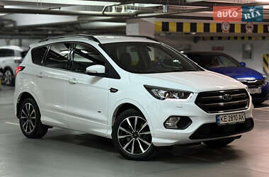 Позашляховик / Кросовер Ford Kuga 2018 в Дніпрі
