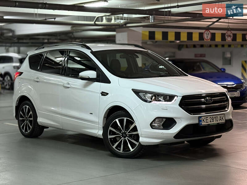 Позашляховик / Кросовер Ford Kuga 2018 в Дніпрі фото Позашляховик / Кросовер Ford Kuga 2018 в Дніпрі