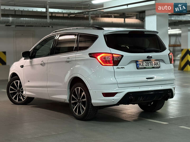 Позашляховик / Кросовер Ford Kuga 2018 в Дніпрі фото 6 Позашляховик / Кросовер Ford Kuga 2018 в Дніпрі