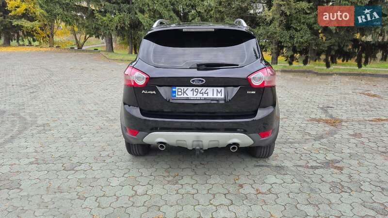 Внедорожник / Кроссовер Ford Kuga 2010 в Ровно