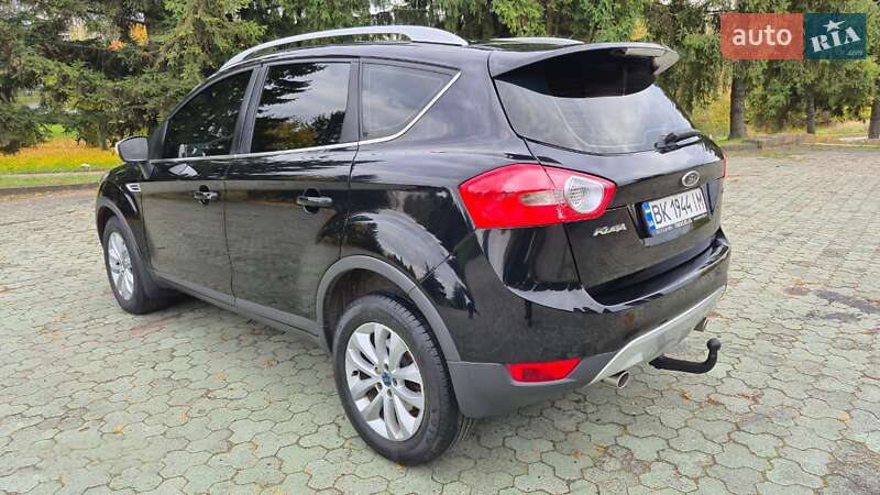 Внедорожник / Кроссовер Ford Kuga 2010 в Ровно