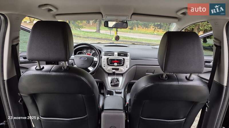 Внедорожник / Кроссовер Ford Kuga 2010 в Ровно