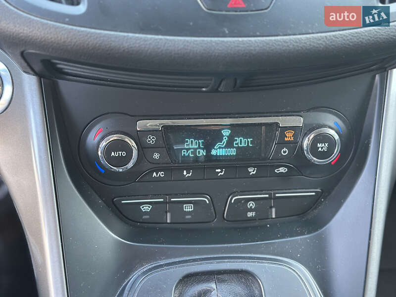 Внедорожник / Кроссовер Ford Kuga 2015 в Львове фото 42 Внедорожник / Кроссовер Ford Kuga 2015 в Львове