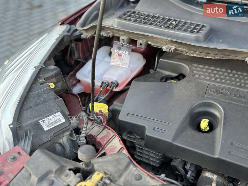 Внедорожник / Кроссовер Ford Kuga 2015 в Львове фото 48 Внедорожник / Кроссовер Ford Kuga 2015 в Львове