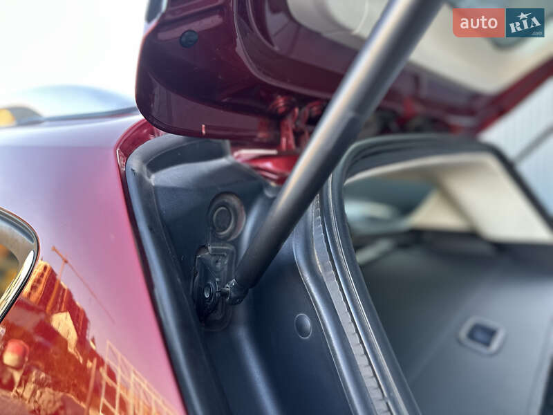 Внедорожник / Кроссовер Ford Kuga 2015 в Львове фото 90 Внедорожник / Кроссовер Ford Kuga 2015 в Львове