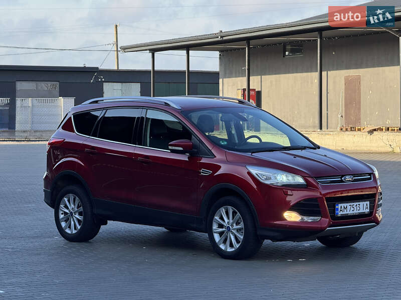 Позашляховик / Кросовер Ford Kuga 2015 в Житомирі