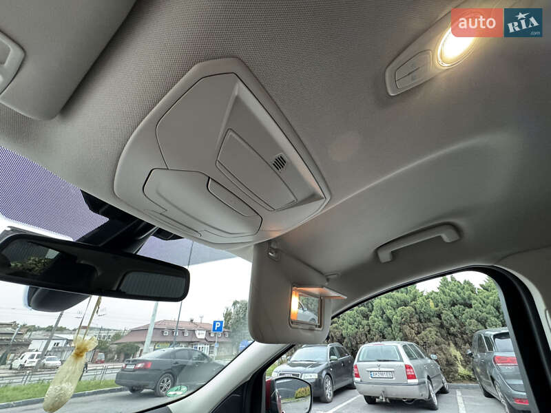 Позашляховик / Кросовер Ford Kuga 2015 в Житомирі