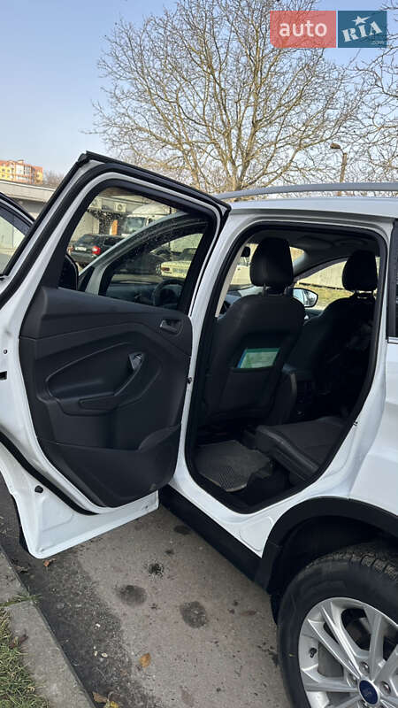 Позашляховик / Кросовер Ford Kuga 2019 в Хмельницькому