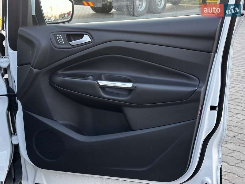 Внедорожник / Кроссовер Ford Kuga 2014 в Львове