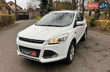 Позашляховик / Кросовер Ford Kuga 2015 в Києві