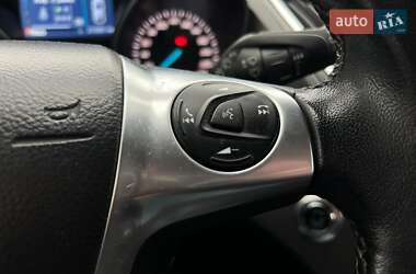 Внедорожник / Кроссовер Ford Kuga 2015 в Киеве