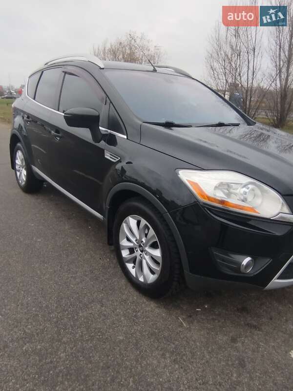 Позашляховик / Кросовер Ford Kuga 2010 в Києві фото 8 Позашляховик / Кросовер Ford Kuga 2010 в Києві