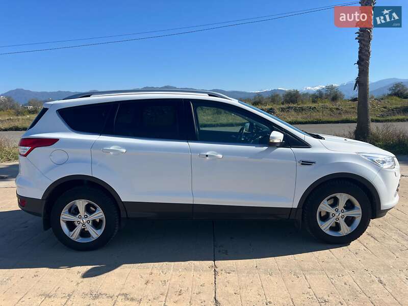 Внедорожник / Кроссовер Ford Kuga 2013 в Киеве