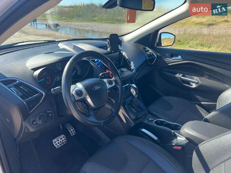 Внедорожник / Кроссовер Ford Kuga 2013 в Киеве