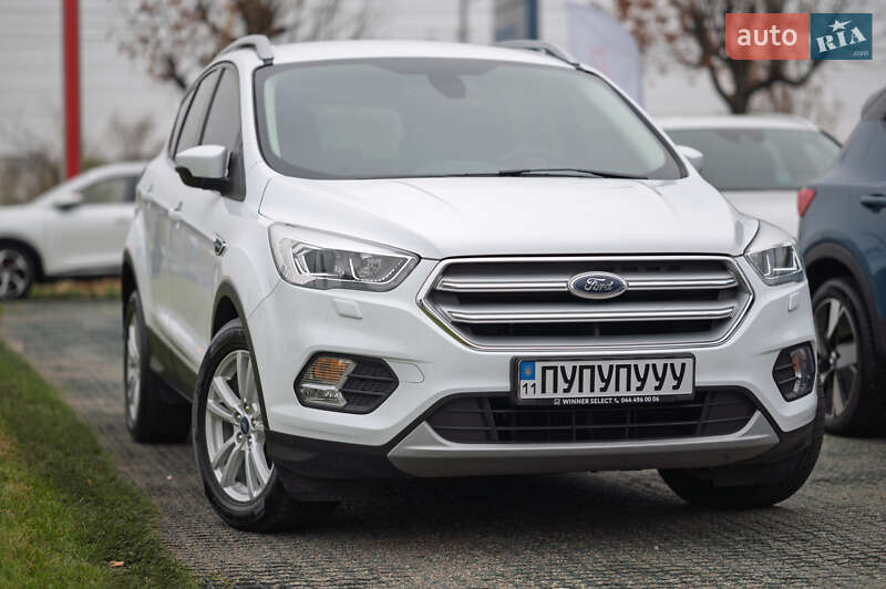 Позашляховик / Кросовер Ford Kuga 2019 в Києві