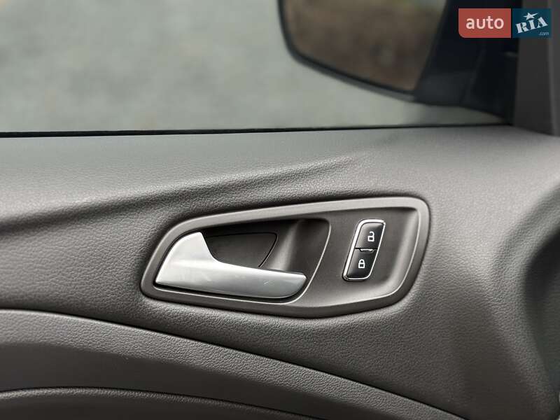 Позашляховик / Кросовер Ford Kuga 2016 в Вінниці фото 54 Позашляховик / Кросовер Ford Kuga 2016 в Вінниці