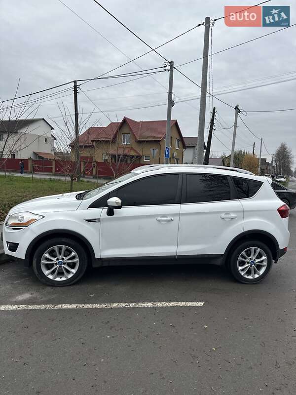 Позашляховик / Кросовер Ford Kuga 2012 в Звягелі