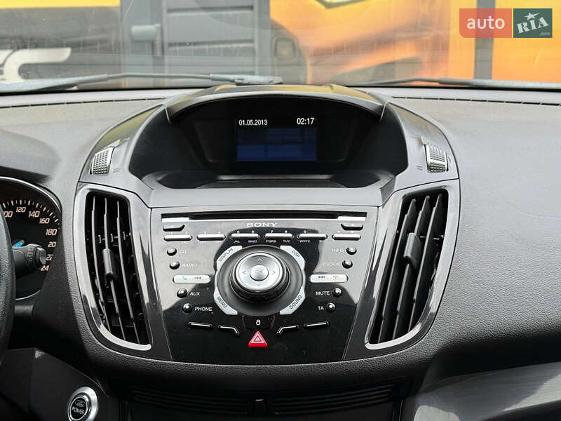 Позашляховик / Кросовер Ford Kuga 2013 в Стрию