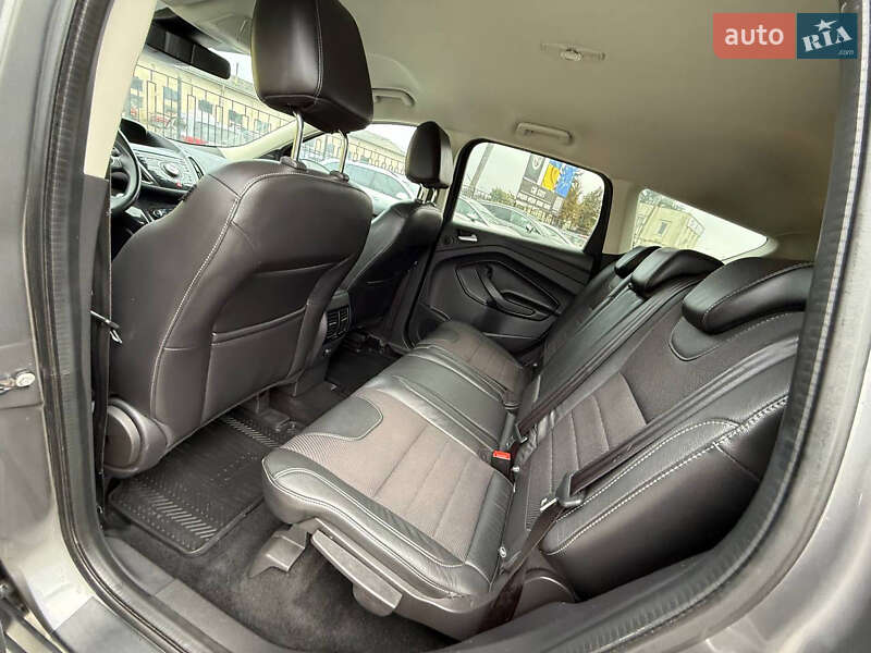 Позашляховик / Кросовер Ford Kuga 2013 в Стрию