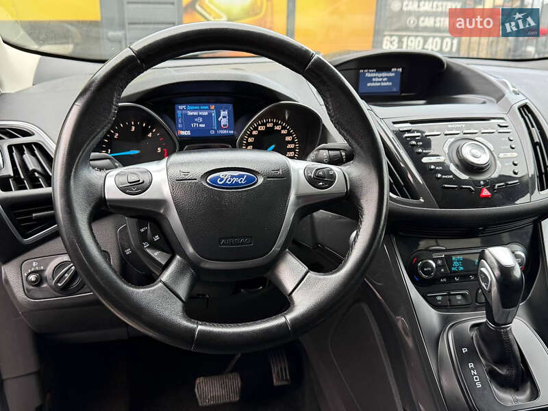 Позашляховик / Кросовер Ford Kuga 2013 в Стрию