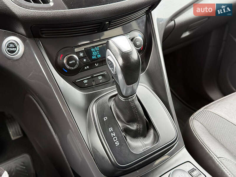 Позашляховик / Кросовер Ford Kuga 2013 в Стрию