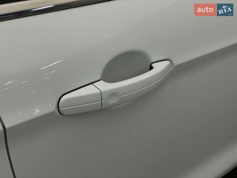 Внедорожник / Кроссовер Ford Kuga 2019 в Киеве