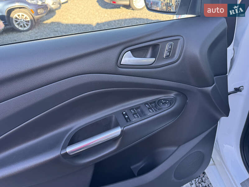 Внедорожник / Кроссовер Ford Kuga 2016 в Стрые фото 47 Внедорожник / Кроссовер Ford Kuga 2016 в Стрые