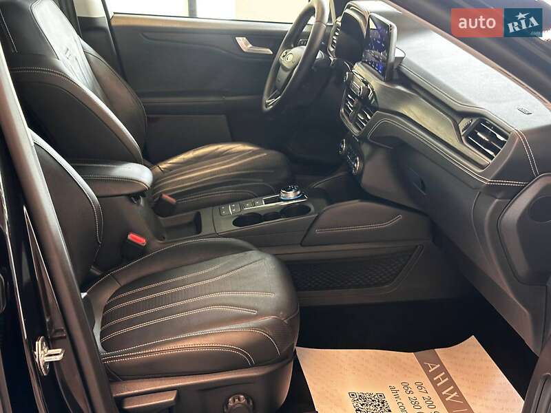 Позашляховик / Кросовер Ford Kuga 2020 в Львові