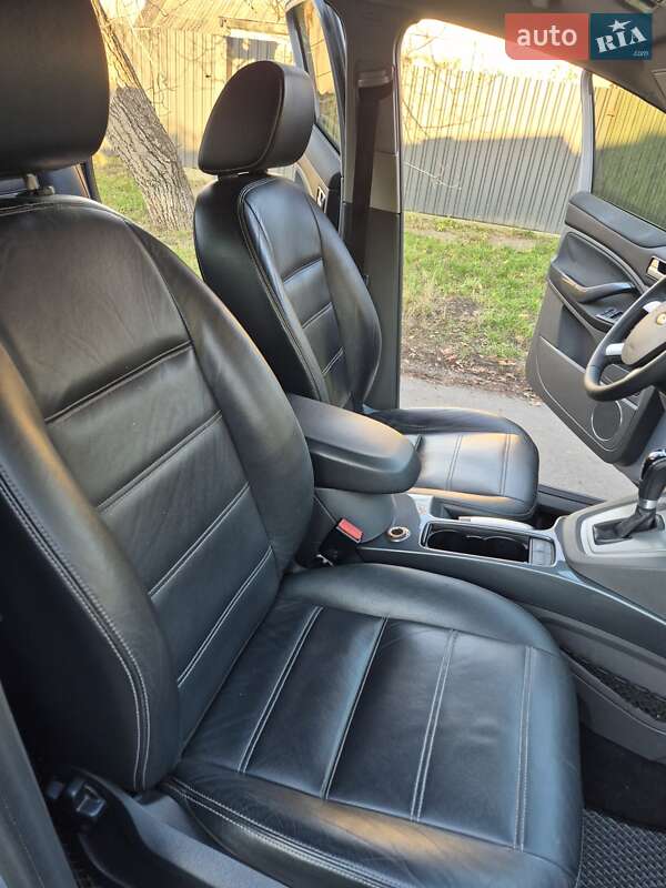 Внедорожник / Кроссовер Ford Kuga 2013 в Черкассах