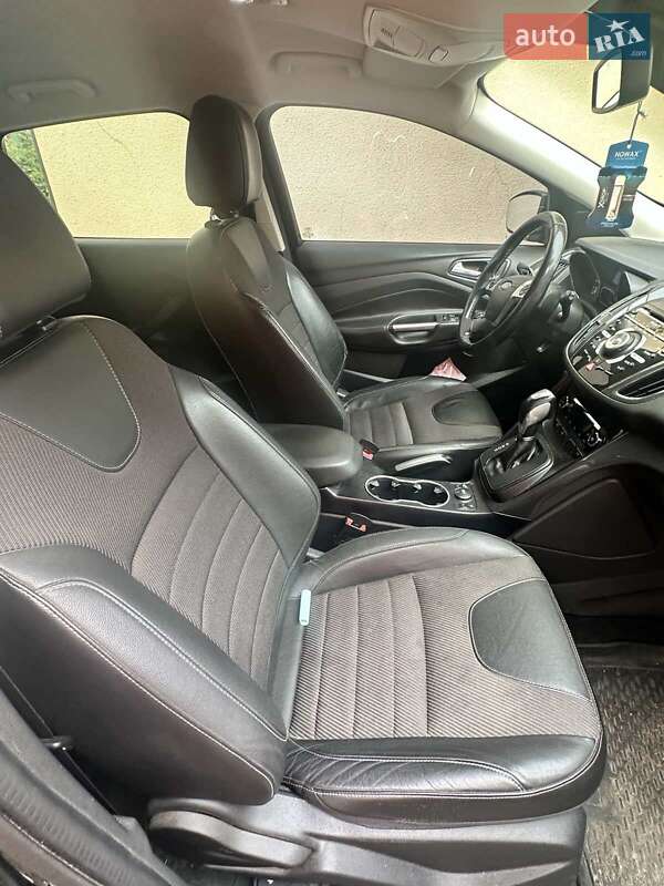 Позашляховик / Кросовер Ford Kuga 2013 в Ужгороді