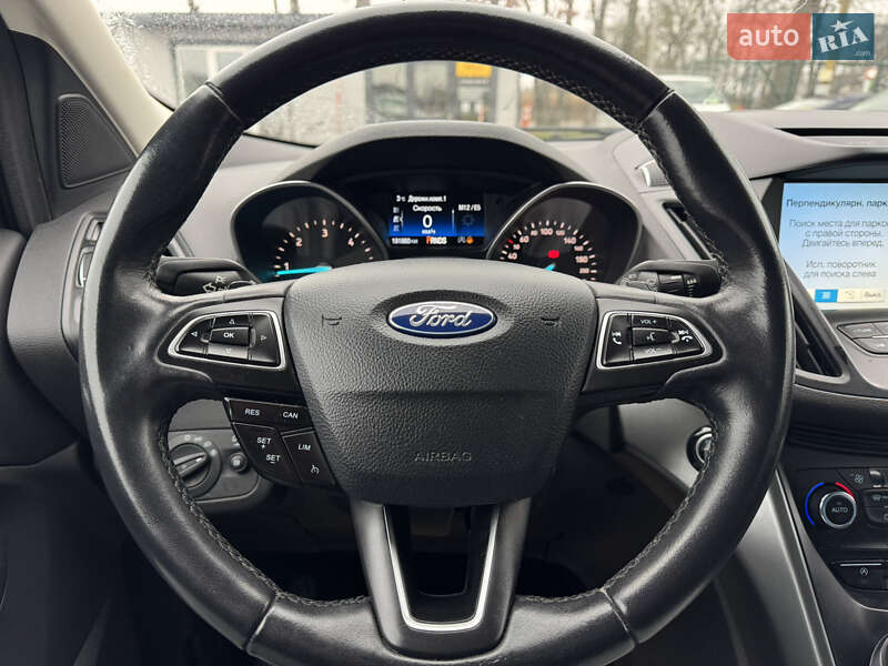Внедорожник / Кроссовер Ford Kuga 2018 в Умани