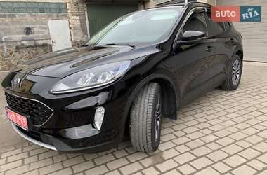 Внедорожник / Кроссовер Ford Kuga 2021 в Бродах