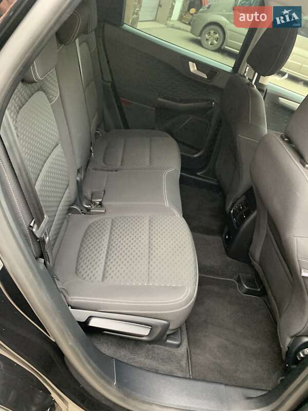 Внедорожник / Кроссовер Ford Kuga 2021 в Киеве фото 36 Внедорожник / Кроссовер Ford Kuga 2021 в Киеве