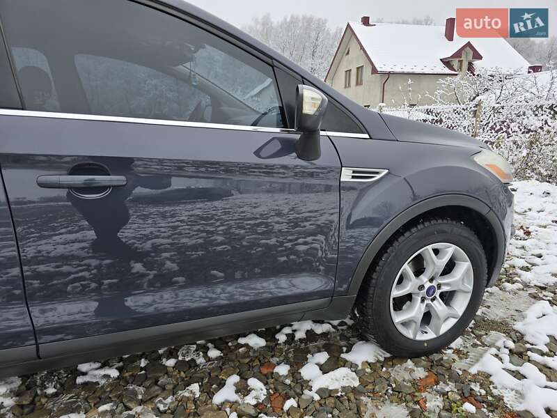 Внедорожник / Кроссовер Ford Kuga 2011 в Калуше