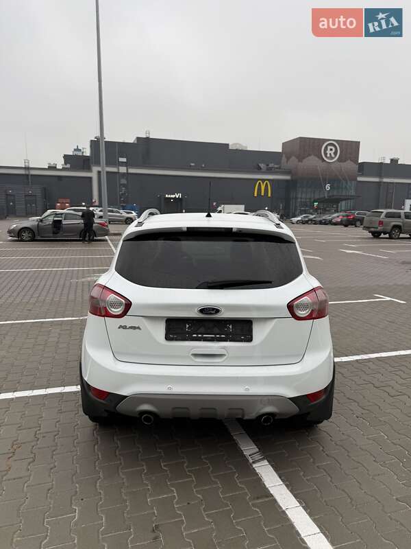 Внедорожник / Кроссовер Ford Kuga 2012 в Киеве