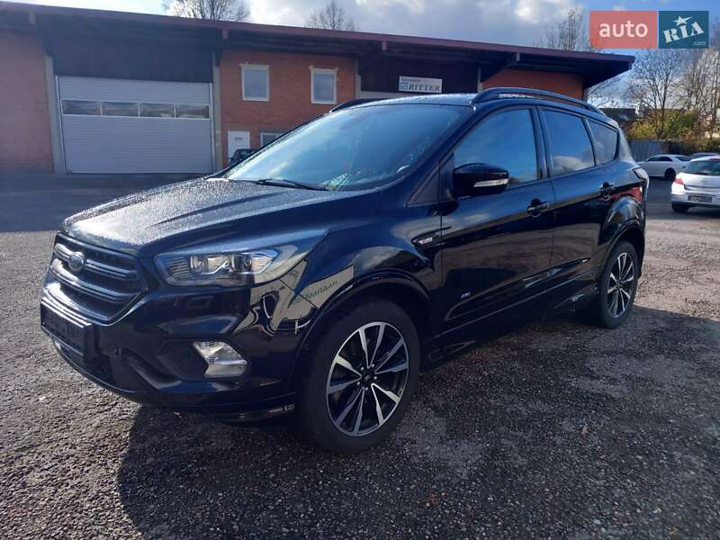 Внедорожник / Кроссовер Ford Kuga 2018 в Львове