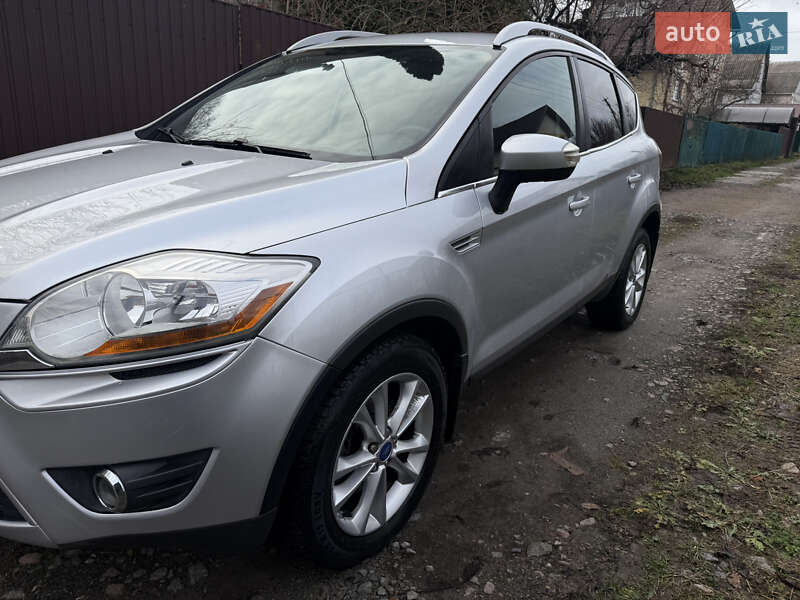 Внедорожник / Кроссовер Ford Kuga 2012 в Киеве