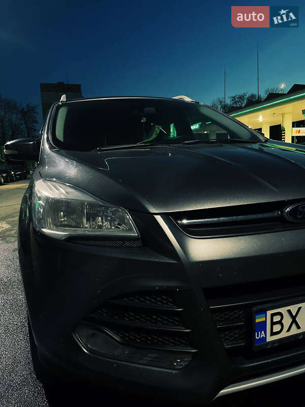 Внедорожник / Кроссовер Ford Kuga 2013 в Хмельницком